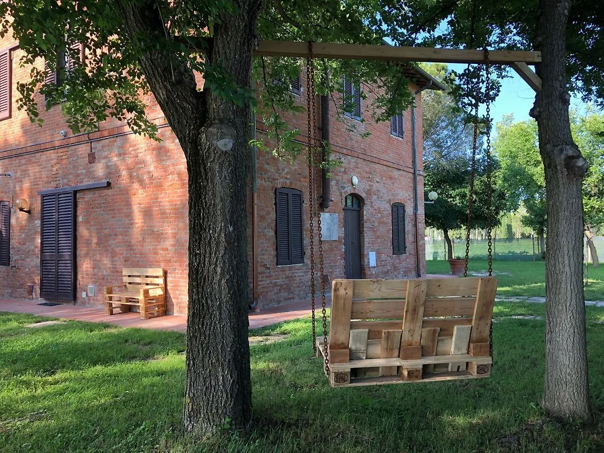 Tuscany Working Hostel برنسيبينا تيرا 0*,