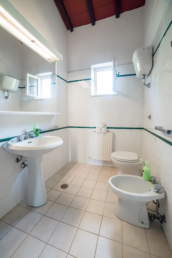 Tuscany Working Hostel برنسيبينا تيرا