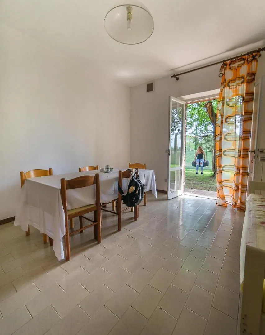 Tuscany Working Hostel برنسيبينا تيرا 0*,